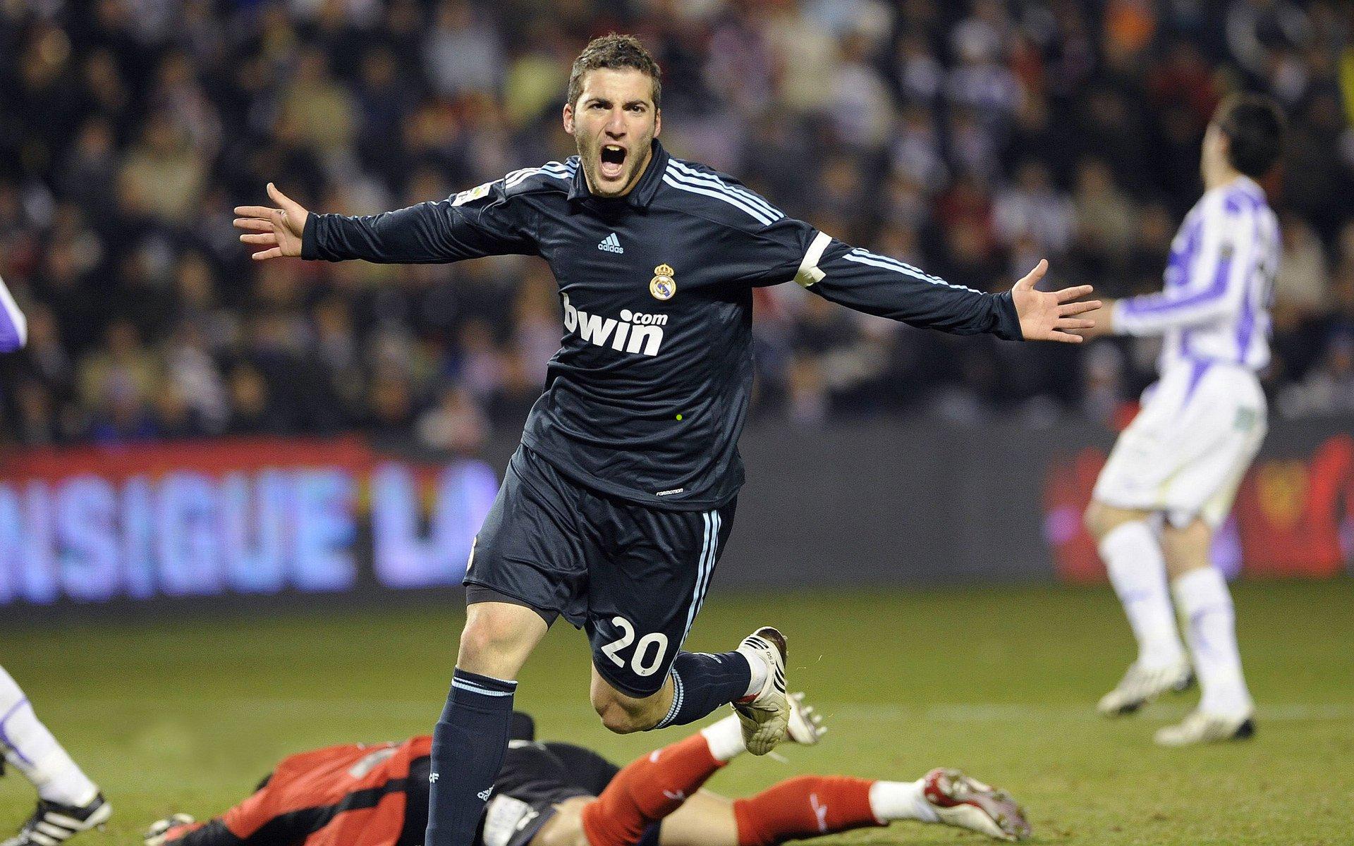 扎哈维留队富力悬念持续发酵，深足暗中筹划招揽‘扎球王’引援行动